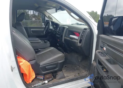 2017 Ram 2500 Tradesman 4X2 8' Box из США, поврежденный, VIN 3C7WR4AJ0HG647281